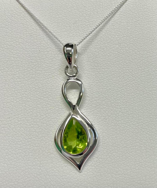 August’s Golden Glow: Shine Bright with Peridot at Corbett Jewellers